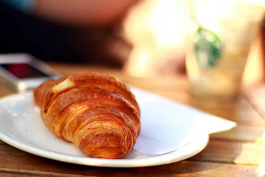 French croissant